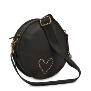 Style Odin i sort m. hjerte i nitter af guld. Ultrasmuk skulder- og crossbodytaske. Tasken er rund og i flot læder, Cool guitarrem i nylon