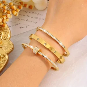 Elise | Sæt med 3 elegante armbånd i rustfrit stål